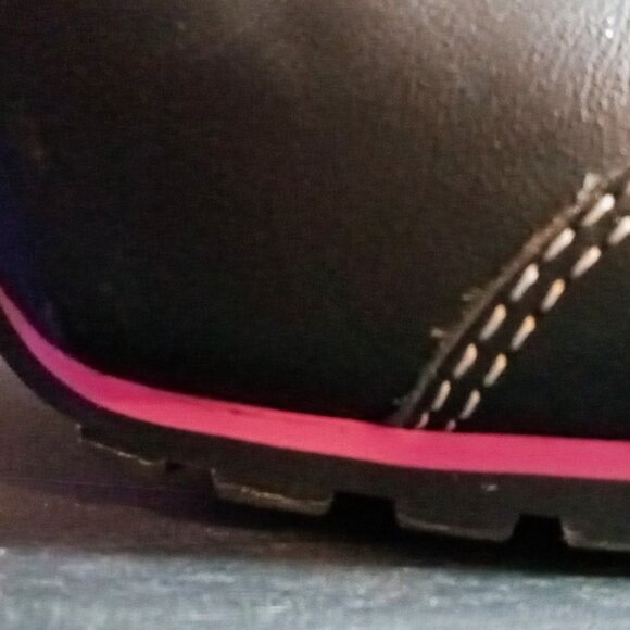 Edgy RARE Vintage Skechers Somethin’ else Black/Pink Leather Sneaker Heels - Picture 7 of 16